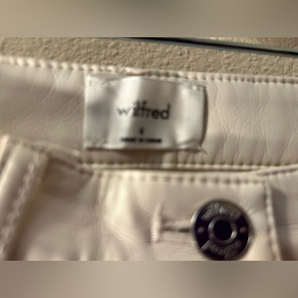 ARITZIA Wilfred High Rise Vegan Leather Pants Size 6 White - Picture 3 of 8